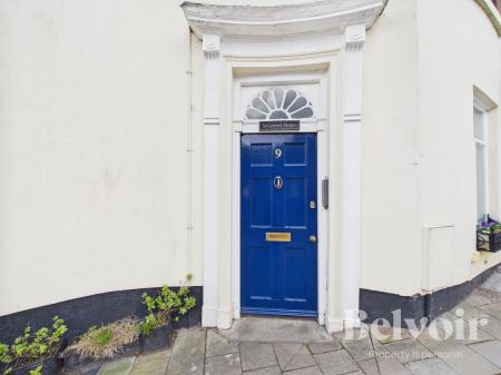 2 bedroom Flat for sale in Belmont Bank, Town Centre, Shrewsbury, SY1