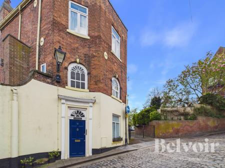 2 bedroom Flat for sale in Belmont Bank, Town Centre, Shrewsbury, SY1