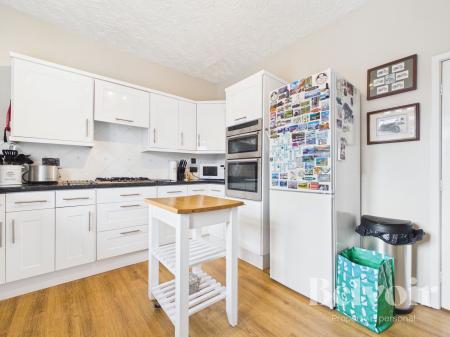 2 bedroom Flat for sale in Belmont Bank, Town Centre, Shrewsbury, SY1