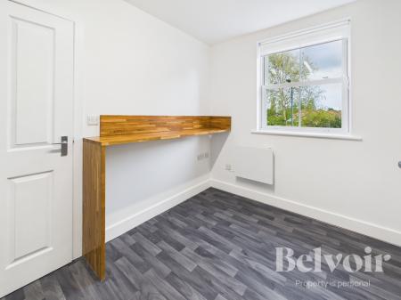 2 bedroom Flat to let in Sutton Bridge, Shrewsbury, SY3