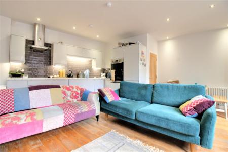 1 bedroom Flat to let in 39 St. Johns Hill, Shrewsbury, SY1