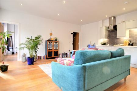 1 bedroom Flat to let in 39 St. Johns Hill, Shrewsbury, SY1