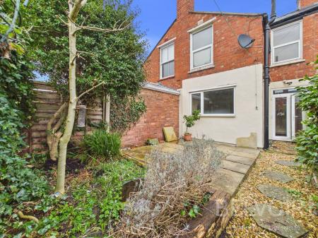 2 bedroom Terraced House for sale in Alfred Street, Cherry Orchard, Shrewsbury, SY2
