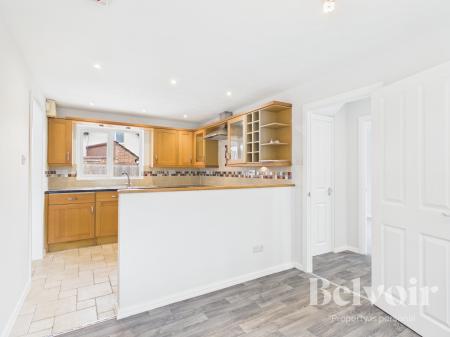 3 bedroom Detached house to let in Gains Avenue, Shrewsbury, SY3