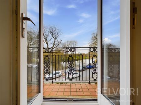 2 bedroom Flat to let in Benbow Quay, Shrewsbury, SY1