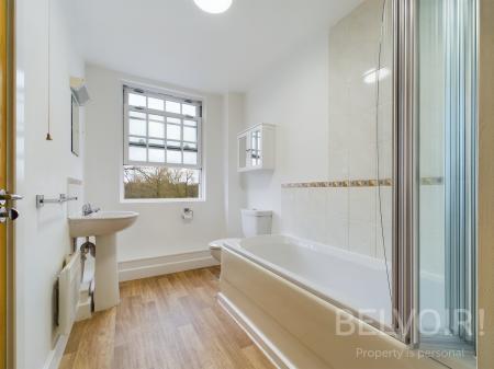 2 bedroom Flat to let in Benbow Quay, Shrewsbury, SY1