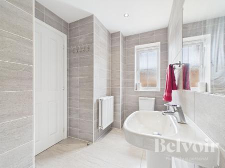 5 bedroom Detached house for sale in Dove Close, Shrewsbury, SY2