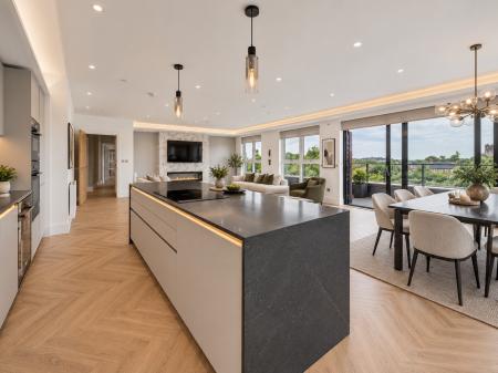2 bedroom Penthouse for sale in Old Coleham, Coleham Head, Shrewsbury, SY3
