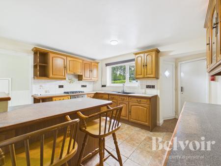 3 bedroom Terraced House to let in Fitzalan Road, Shrewsbury, SY1