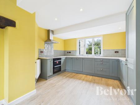 3 bedroom Terraced House to let in Church Street, Hodnet, TP9