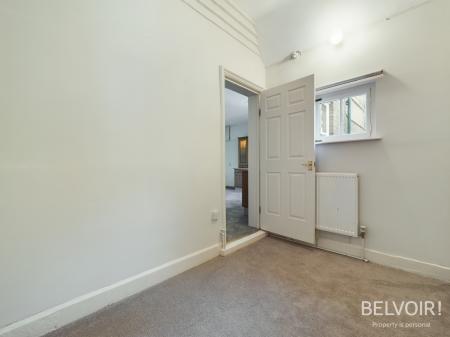 2 bedroom Flat to let in 2 Kennedy Road, Kingsland, Shrewsbury, SY3