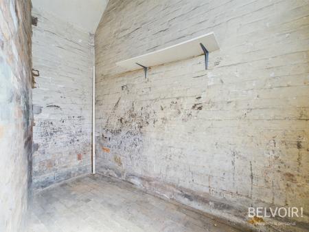 2 bedroom Flat to let in 2 Kennedy Road, Kingsland, Shrewsbury, SY3