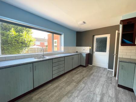 3 bedroom Semi-detached house to let in Burnell Close, Bayston Hill, SY3