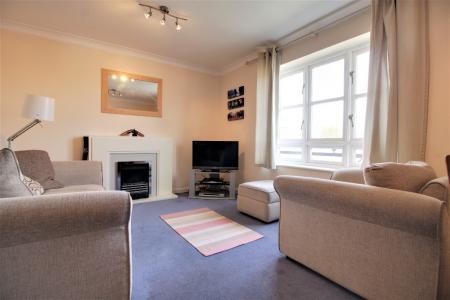 2 bedroom Flat to let in Beddow Close, Castle Mews, Shrewsbury, SY1
