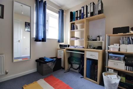 2 bedroom Flat to let in Beddow Close, Castle Mews, Shrewsbury, SY1