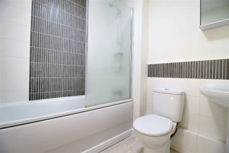2 bedroom Maisonette to let in Seacole Way, Copthorne, Shrewsbury, SY3