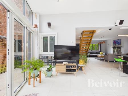 3 bedroom Semi-detached house for sale in Park Avenue, New Street, Copthorne, Shrewsbury, SY3