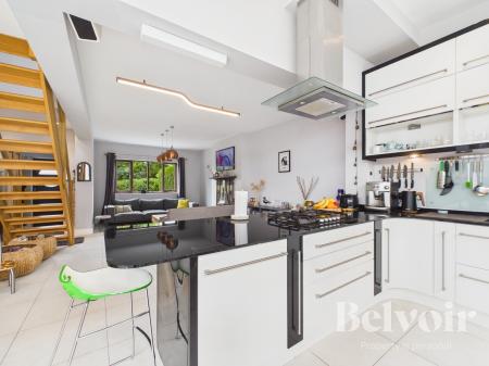 3 bedroom Semi-detached house for sale in Park Avenue, New Street, Copthorne, Shrewsbury, SY3