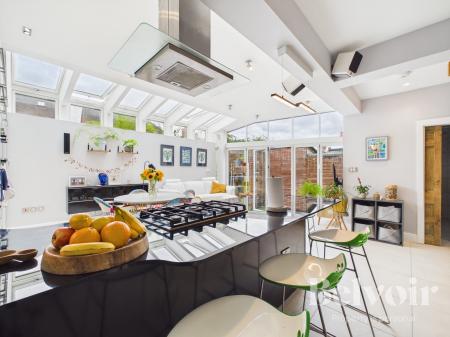 3 bedroom Semi-detached house for sale in Park Avenue, New Street, Copthorne, Shrewsbury, SY3