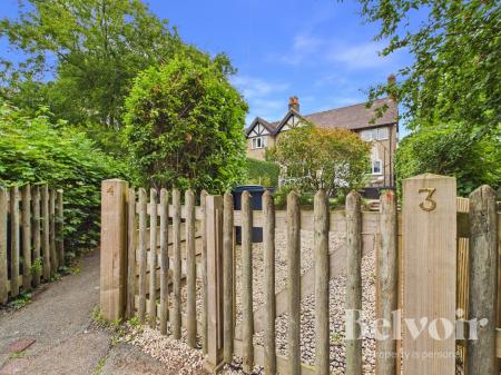 3 bedroom Semi-detached house for sale in Park Avenue, New Street, Copthorne, Shrewsbury, SY3