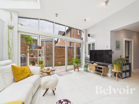 3 bedroom Semi-detached house for sale in Park Avenue, New Street, Copthorne, Shrewsbury, SY3