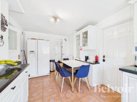 4 bedroom Semi-detached house for sale in Crowmere Road, Belvidere, Shrewsbury, SY2