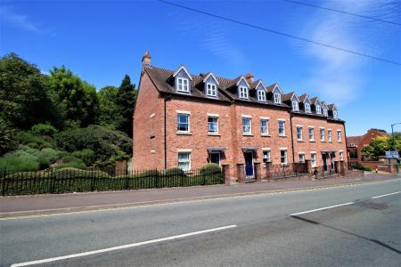 2 bedroom Flat to let in Copthorne Road, Frankwell, Shrewsbury, SY3