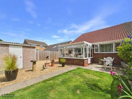 2 bedroom Bungalow for sale in Highfields, Shrewsbury, SY2