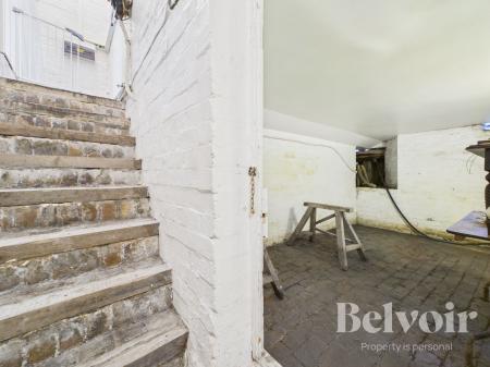 4 bedroom Terraced House for sale in Moreton Crescent, Belle Vue, Shrewsbury, SY3