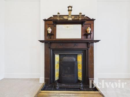 4 bedroom Terraced House for sale in Moreton Crescent, Belle Vue, Shrewsbury, SY3