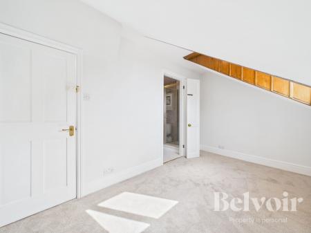 4 bedroom Terraced House for sale in Moreton Crescent, Belle Vue, Shrewsbury, SY3