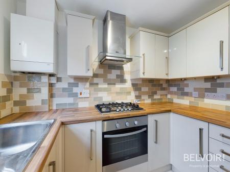 2 bedroom Semi-detached house to let in Ravenscourt Walk, Shrewsbury, SY3