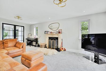 5 bedroom Detached house for sale in Gibraltar Lane, Nesscliffe, Shrewsbury, SY4