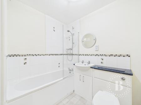 1 bedroom Flat for sale in Copthorne Gate, Frankwell, Shrewsbury, SY3