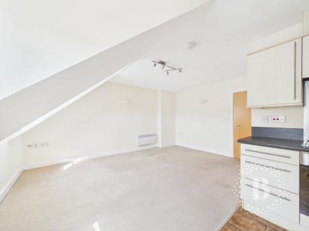 1 bedroom Flat for sale in Copthorne Gate, Frankwell, Shrewsbury, SY3