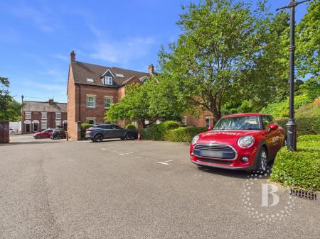 1 bedroom Flat for sale in Copthorne Gate, Frankwell, Shrewsbury, SY3