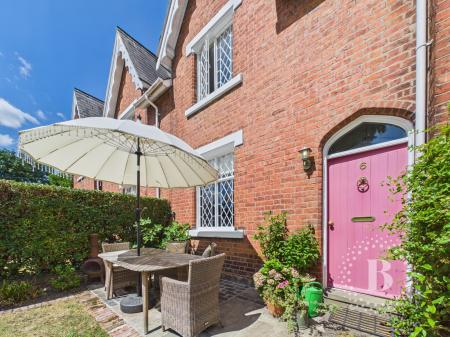 2 bedroom Terraced House for sale in St. Georges Street, Mountfields, Shrewsbury, SY3