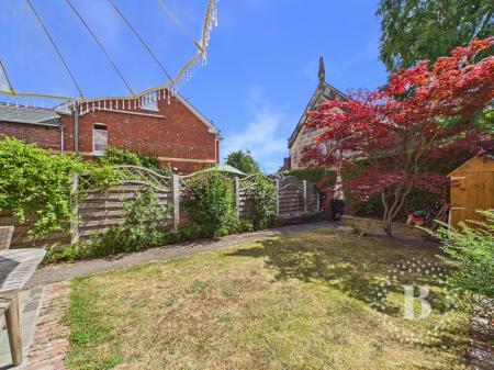 2 bedroom Terraced House for sale in St. Georges Street, Mountfields, Shrewsbury, SY3