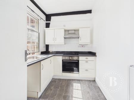 1 bedroom Flat to let in Castle Street, Town Centre, Shrewsbury, SY1