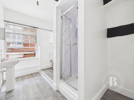 1 bedroom Flat to let in Castle Street, Town Centre, Shrewsbury, SY1