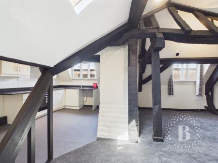 1 bedroom Flat to let in Castle Street, Town Centre, Shrewsbury, SY1