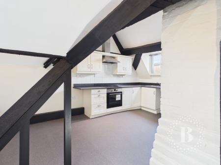 1 bedroom Flat to let in Castle Street, Town Centre, Shrewsbury, SY1