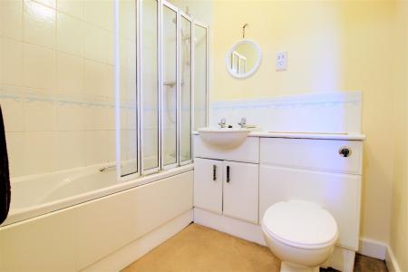 1 bedroom Flat to let in Copthorne Road, Copthorne, Shrewsbury, SY3