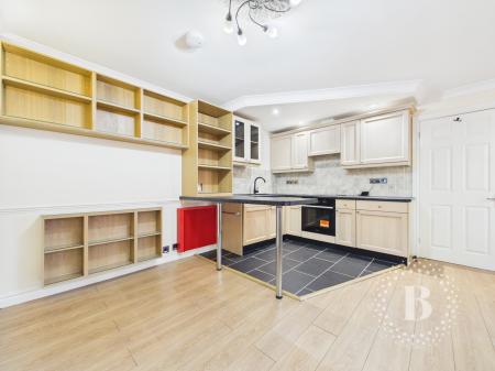 1 bedroom Flat for sale in Upper Blackfriars Crescent, Town Centre, Shrewsbury, SY1