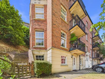 Upper Blackfriars Crescent, Town Centre, Shrewsbury, SY1