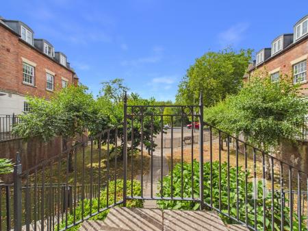 2 bedroom Flat for sale in Chester Street, Shrewsbury, SY1