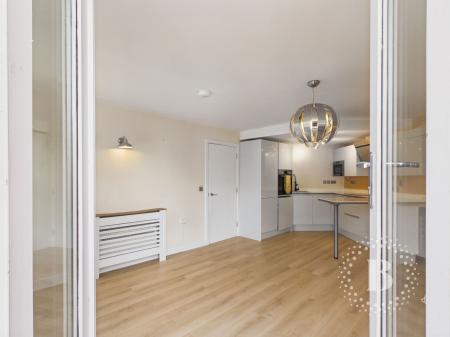 2 bedroom Flat for sale in Chester Street, Shrewsbury, SY1