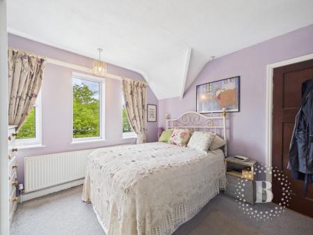3 bedroom Semi-detached house for sale in Oakfield Road, Copthorne, Shrewsbury, SY3