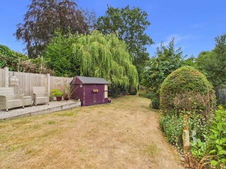 3 bedroom Semi-detached house for sale in Oakfield Road, Copthorne, Shrewsbury, SY3