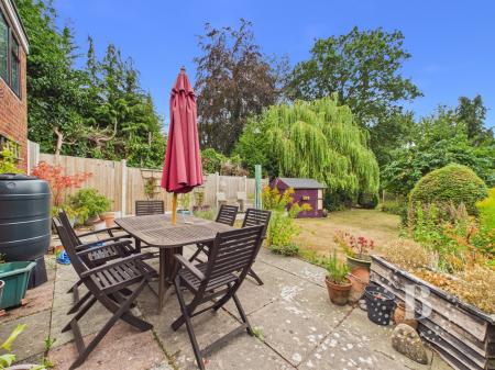 3 bedroom Semi-detached house for sale in Oakfield Road, Copthorne, Shrewsbury, SY3